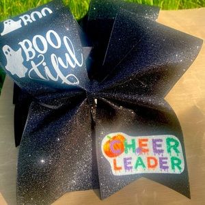 Bootiful Cheerleader bow